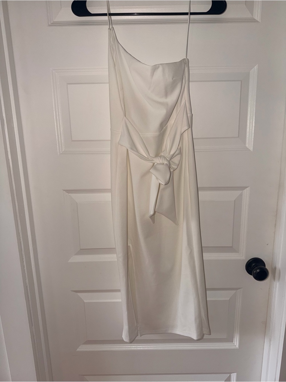 Olia - White Slip Midi Dress with Waist Bow